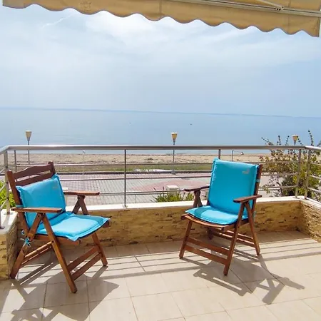 Porto Maria Beachfront House מלון גראקיני