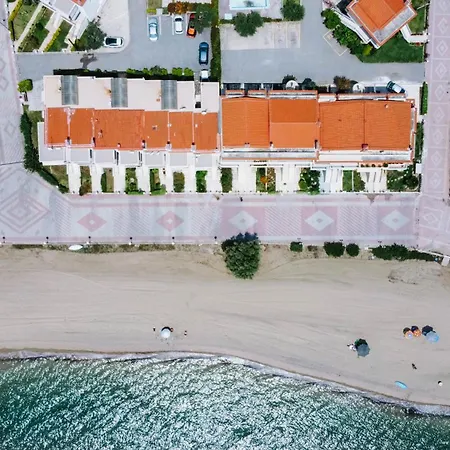 Porto Maria Beachfront House גראקיני